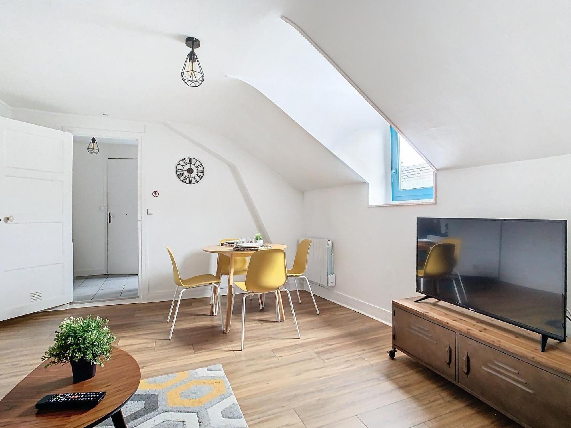 Apartmán Le Rene Pouteau Melun Exteriér fotografie